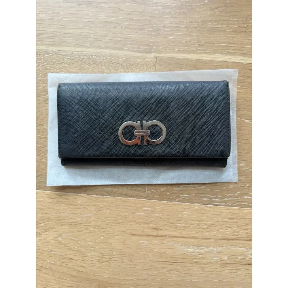Salvatore Ferragamo Gancini Logo Long Navy Blue Leather Continental Wallet